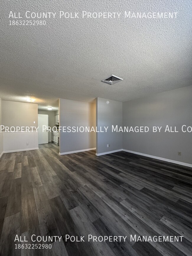Building Photo - 422 Ellerbe Way