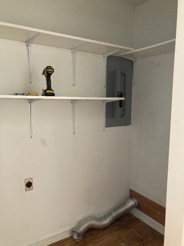 Building Photo - 626 Windcrest Dr