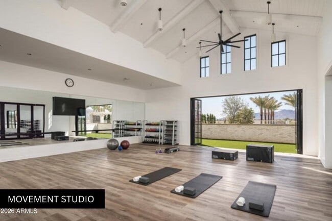 Building Photo - 11300 N Casa Dega Dr