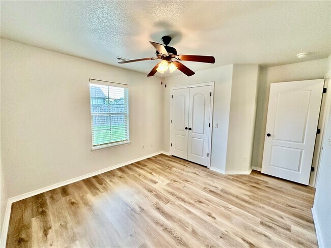 Building Photo - 441 Sorrento Dr