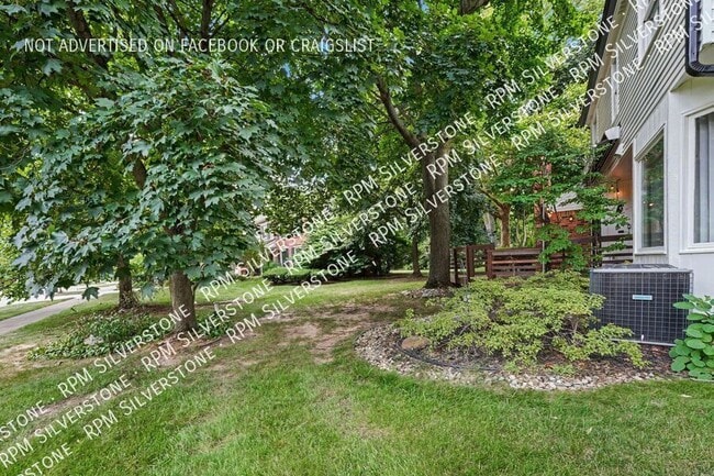 Building Photo - 2945 Cedar Ridge Dr