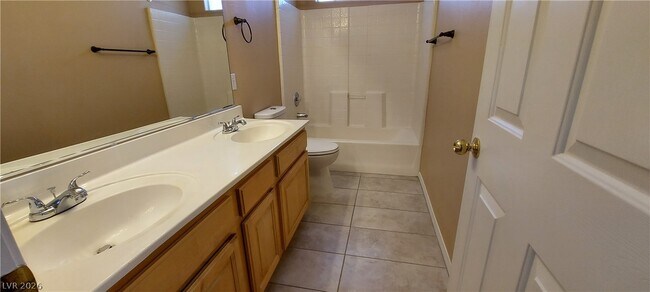 Building Photo - 8917 Picket Fence Ave