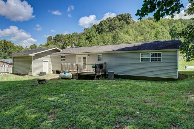 Building Photo - 1883 Powder Branch Rd