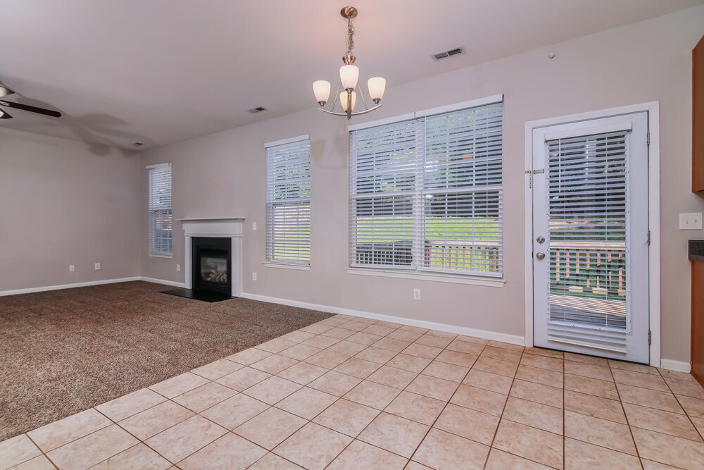 Building Photo - 1008 Martin Bench Ct