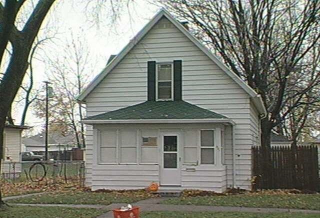 Building Photo - 221 E Broadway St