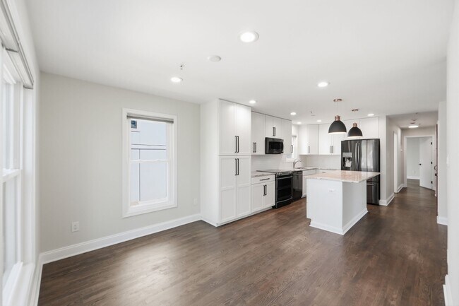 Building Photo - 3803 Allison St