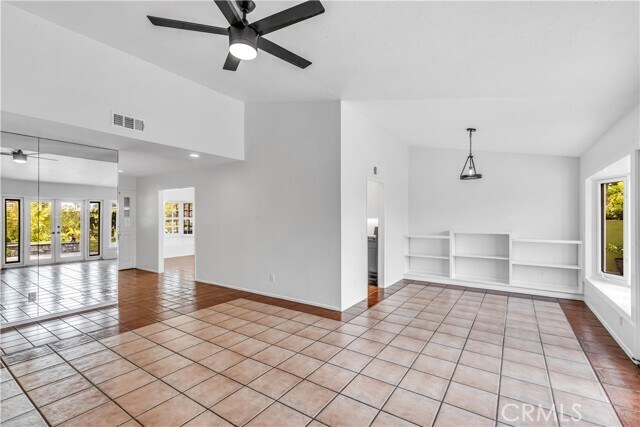 Building Photo - 33051 Christina Dr