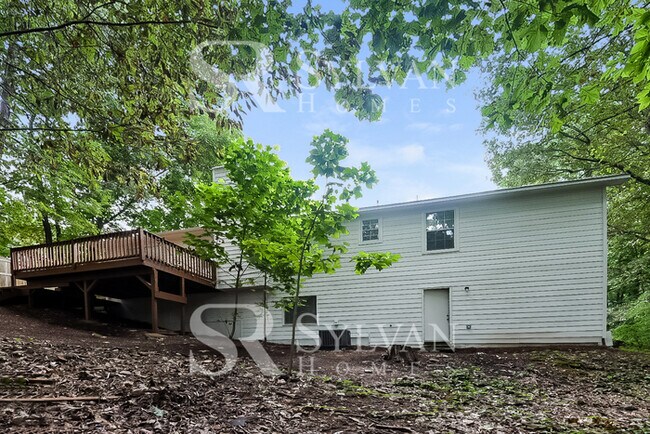 Building Photo - Living where You Love is Good for your Heart!