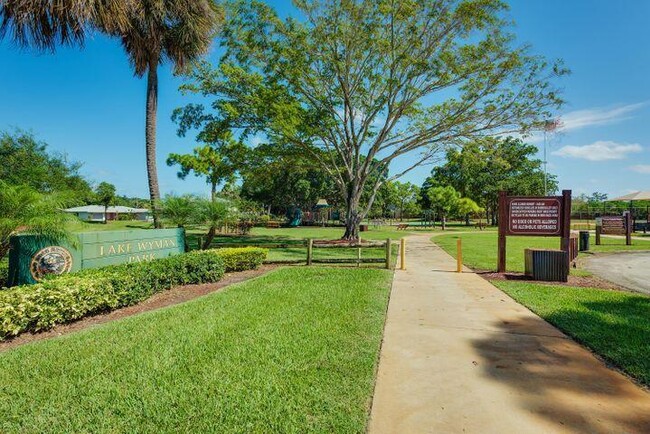 Building Photo - 401 NE 10th Terrace