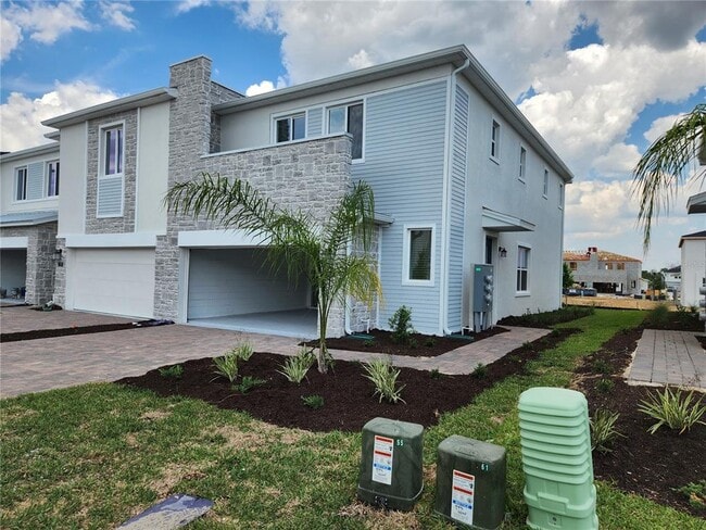 Building Photo - 203 Bogey Dr