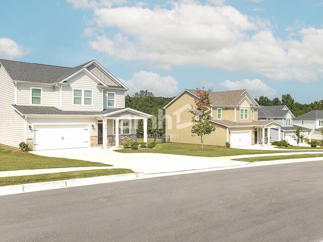 Building Photo - 3860 Chivalry Dr