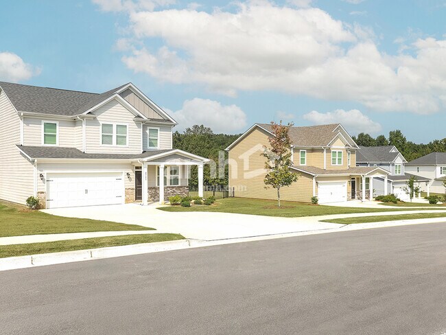 Building Photo - 3880 Chivalry Dr