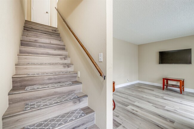 Building Photo - 11002 Hammerly Blvd