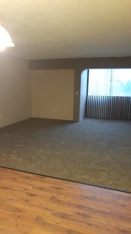 Building Photo - 1400 Millersport Hwy