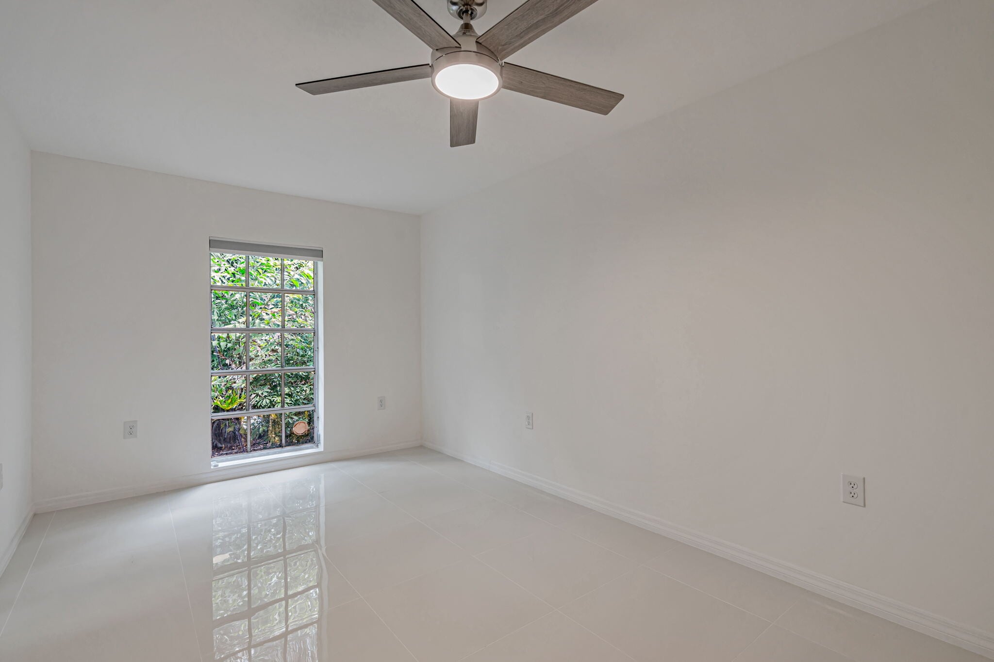 Building Photo - 6235 4th St