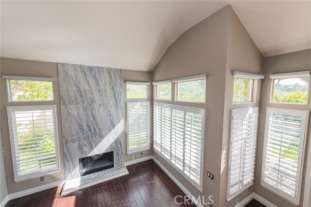 Building Photo - 52 Siena