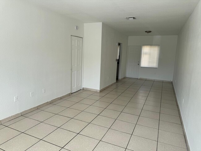 Building Photo - 439 NW 84th St