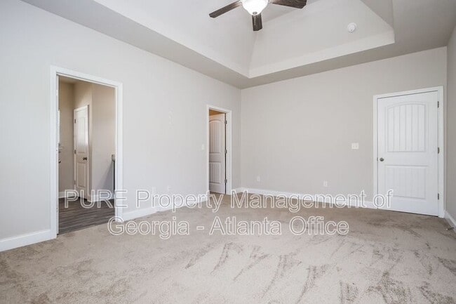 Building Photo - 155 Mandy Ln