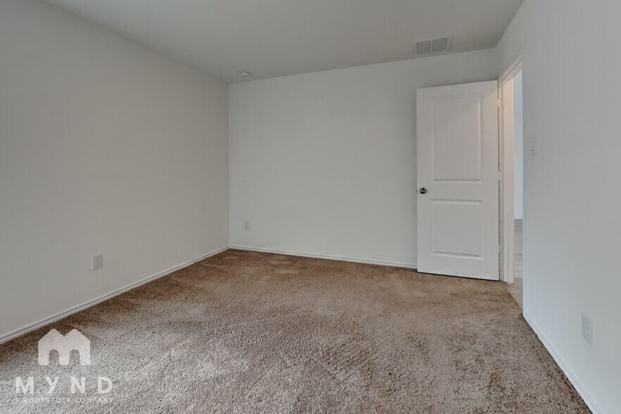 Building Photo - 9928 Wye Ml