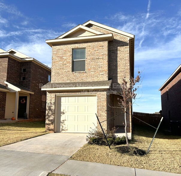 Building Photo - 3231 NW 147th Ter