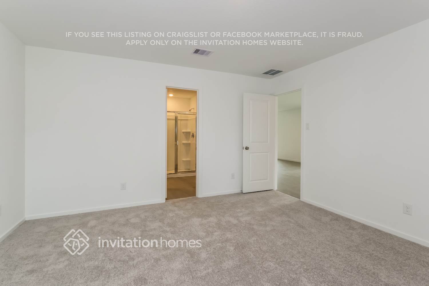 Building Photo - 15215 Abella Dr