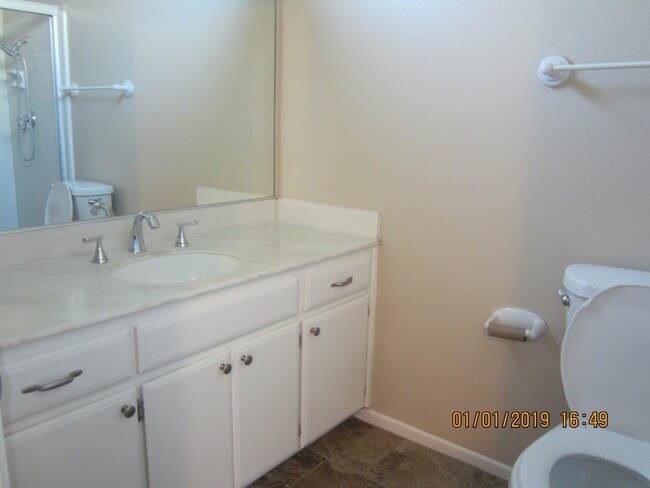 Building Photo - Immaculate 3 Bedroom With New Paint and Upgrades Throughout!