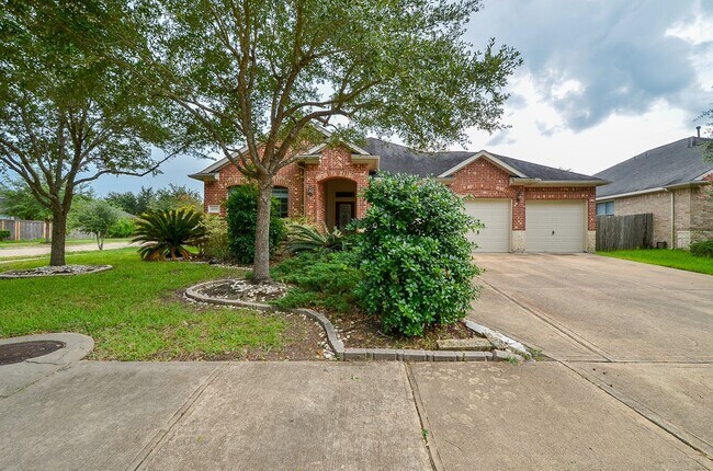 Building Photo - 4019 Jade Cove Ln