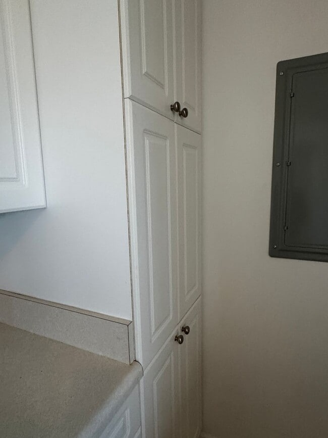 Building Photo - Red Mill Village