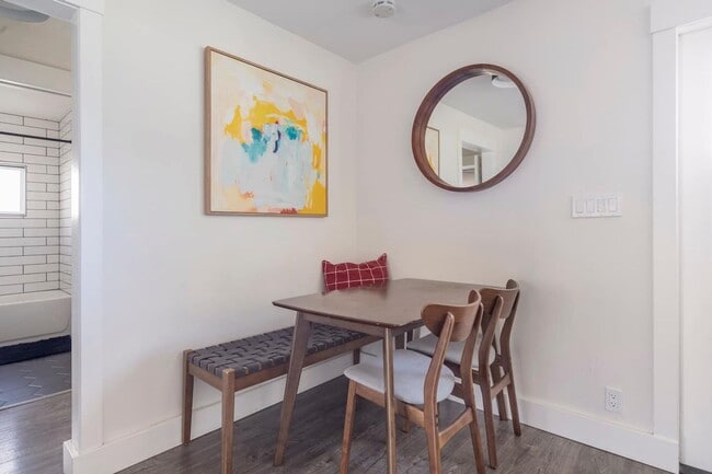 Building Photo - Renovated Two Bedroom West Napa Bungalow
