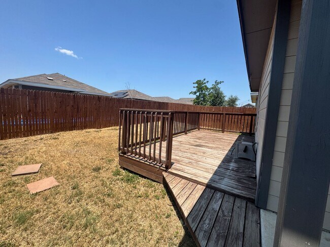 Building Photo - Move-In Ready Modern 4-Bedroom 2 Bath Home in South SA Near Palo Alto College