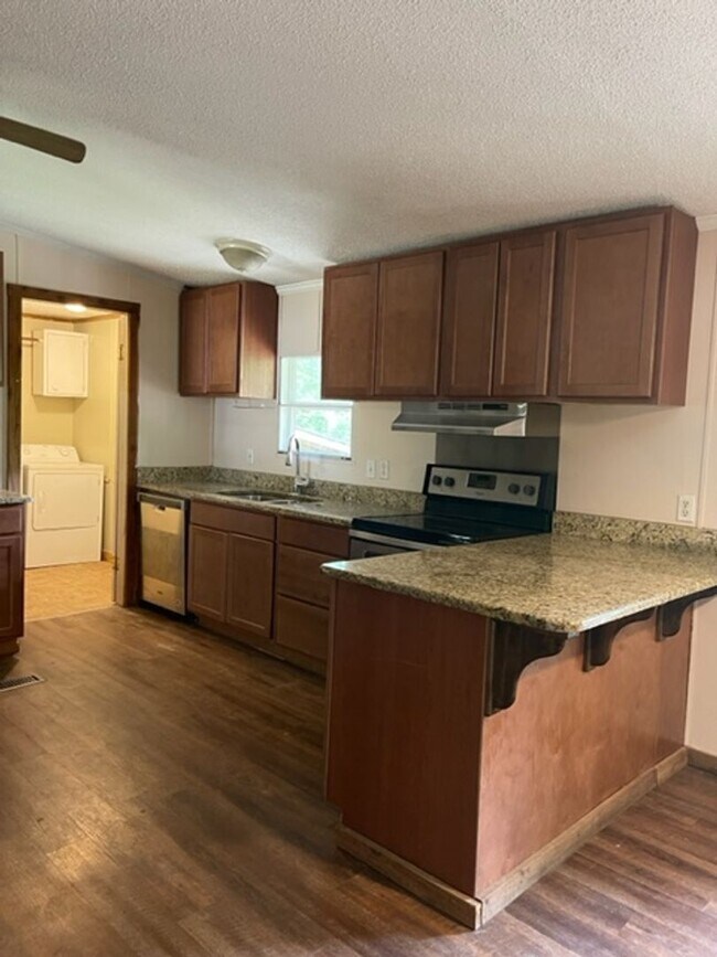 Building Photo - Rustic home in Citronelle