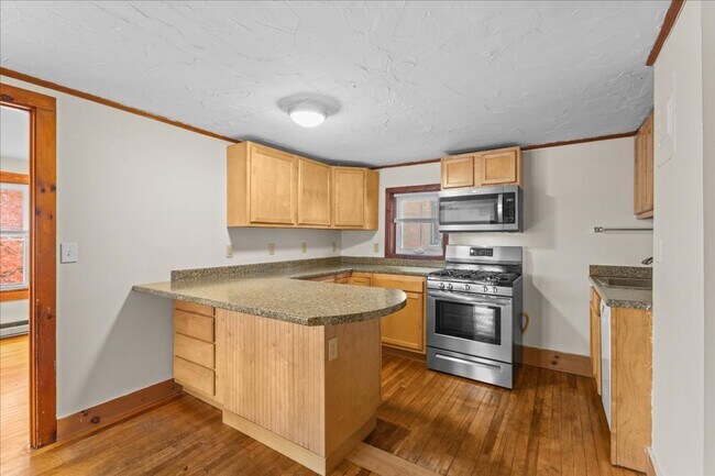 Building Photo - 114-116 South Champlain Street