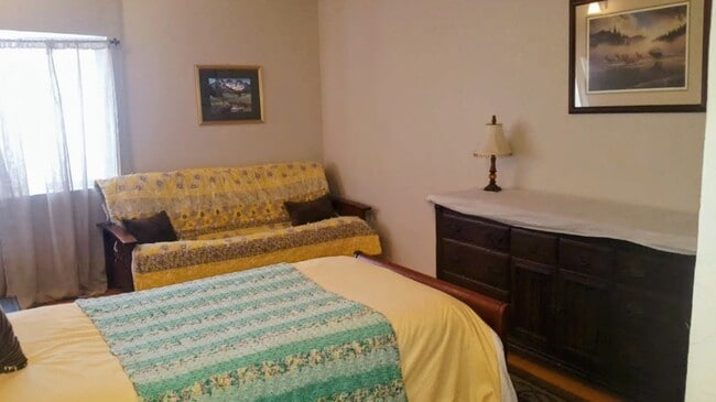 Building Photo - 3441 N Kootenai Rd