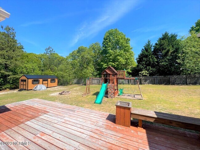 Building Photo - 2239 E Indiana Ave