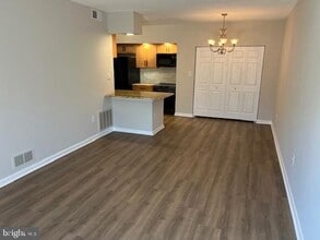 Building Photo - 504 Cherrington Dr