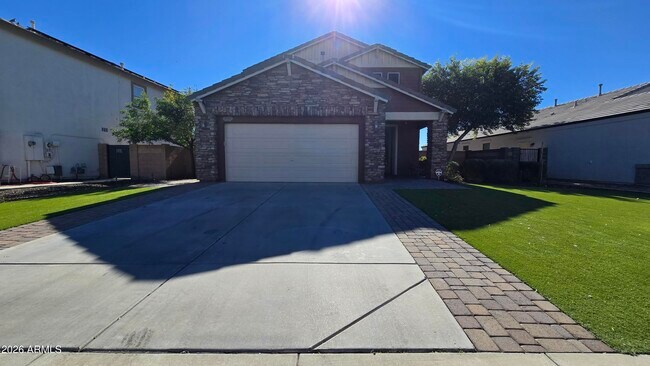 Building Photo - 29411 W Weldon Ave