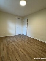 Building Photo - 38 Higgins St