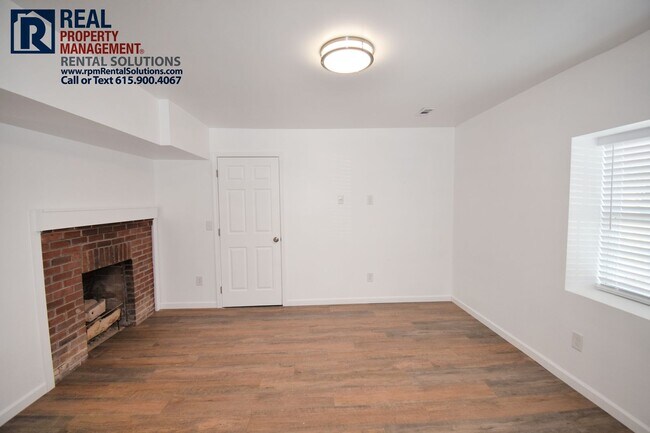 Building Photo - 605 Fairview Ave