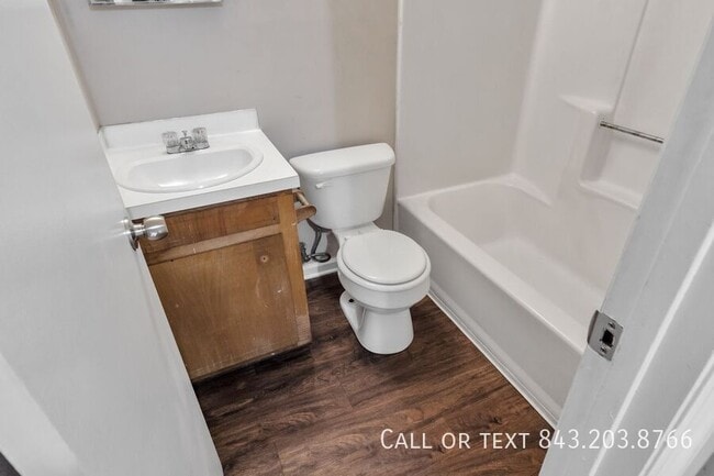 Building Photo - 103 Woodduck Dr