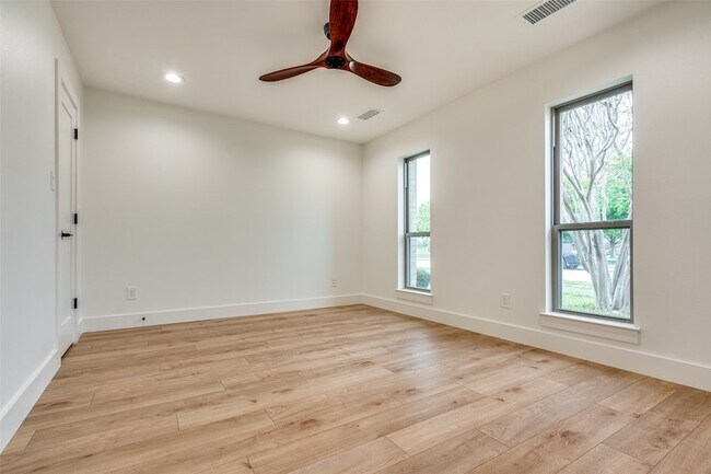 Building Photo - 1215 Mill Valley Dr