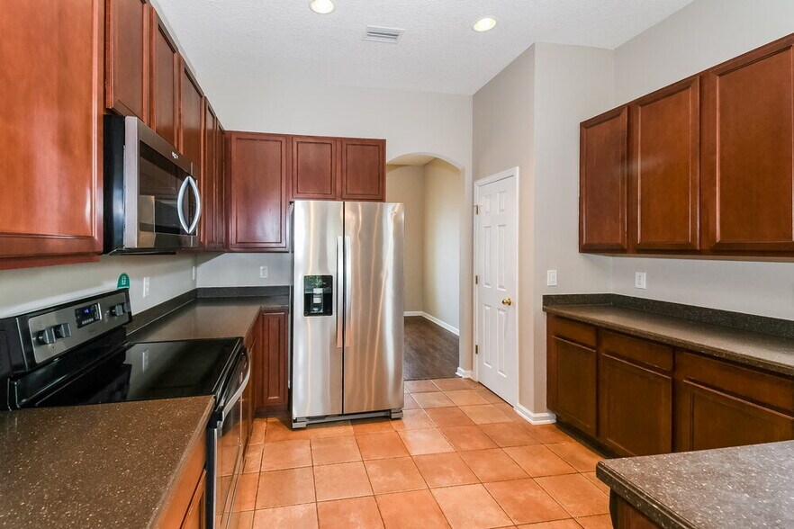 Building Photo - 2833 Spoonbill Trail