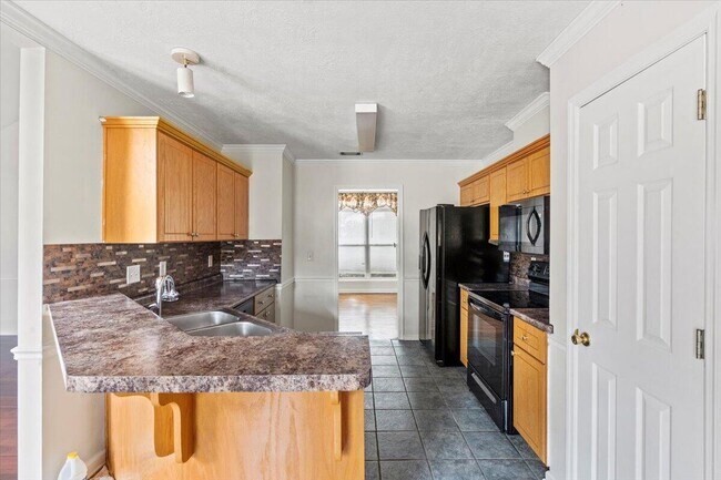 Building Photo - 4500 Martha's Way