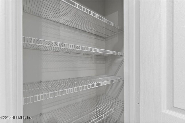 Building Photo - 160 Veracruz Dr