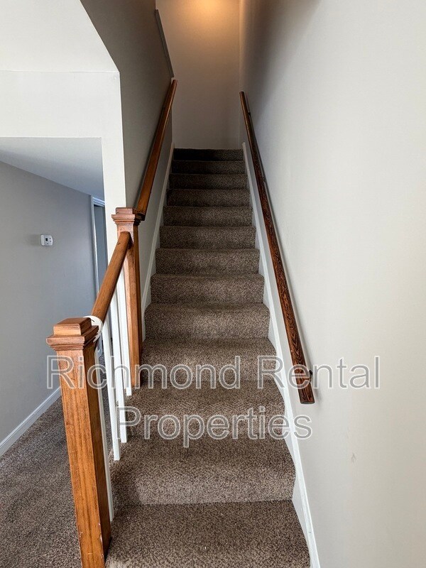 Building Photo - 2121 Lauderdale Dr