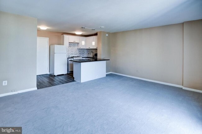 Building Photo - 950 25th St NW