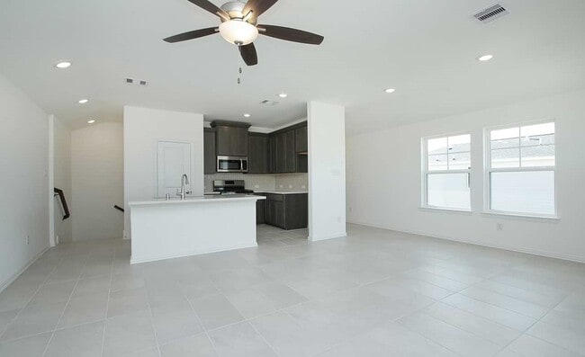 Building Photo - 3607 Crescent Moon Ct