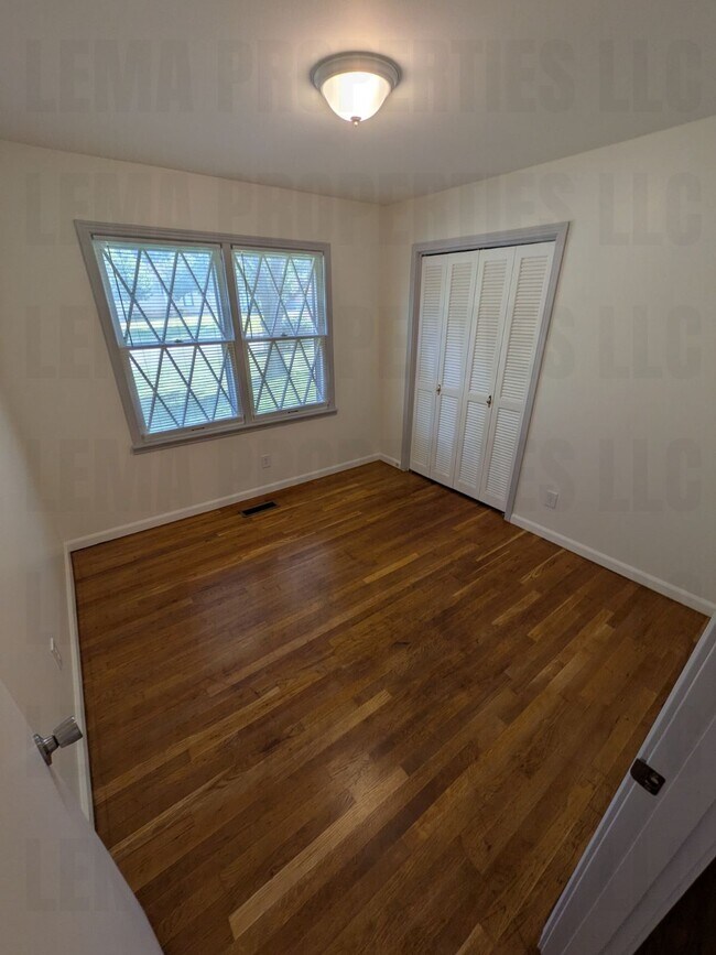Building Photo - 4612 Daugette Dr NW