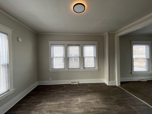 Building Photo - 230 E Victoria St