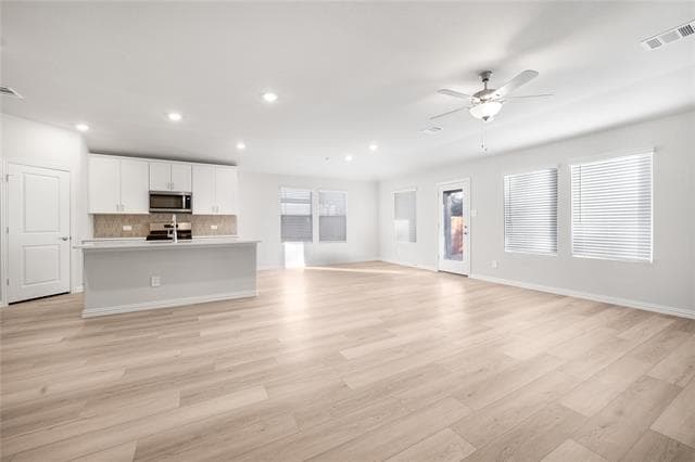 Building Photo - 521 Midnight Oak Dr