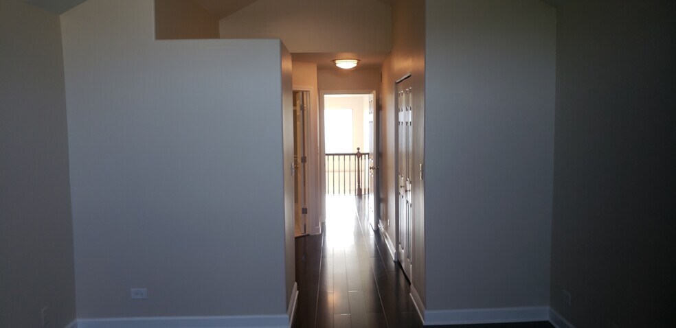 Building Photo - 9030 W Heathwood Cir